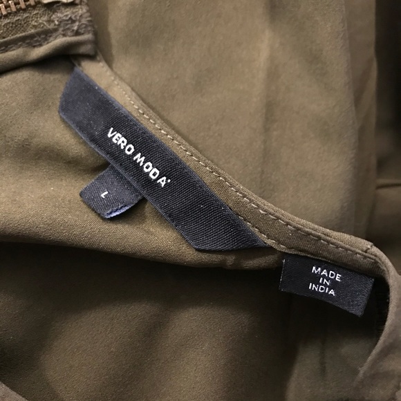 Vero Moda dress bell sleeve, shift style - Picture 12 of 13